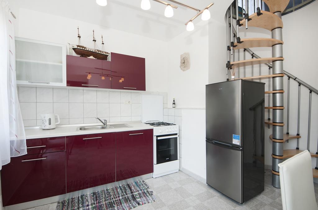 Guest House Loranum Севид Стая снимка