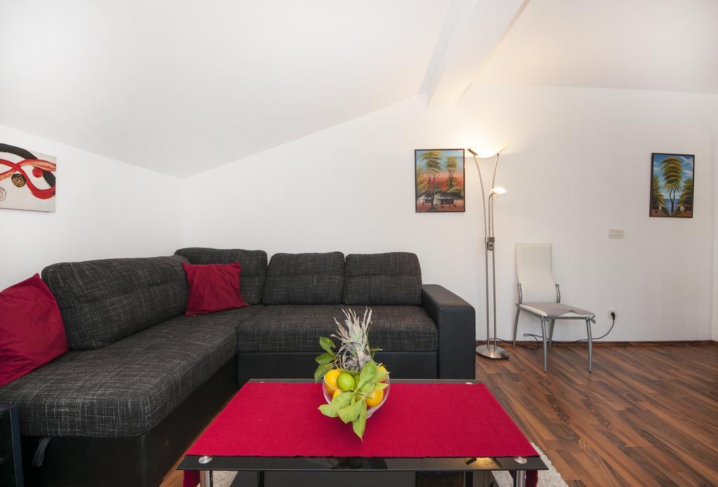 Guest House Loranum Севид Стая снимка
