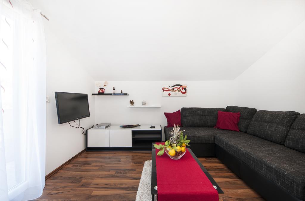 Guest House Loranum Севид Стая снимка